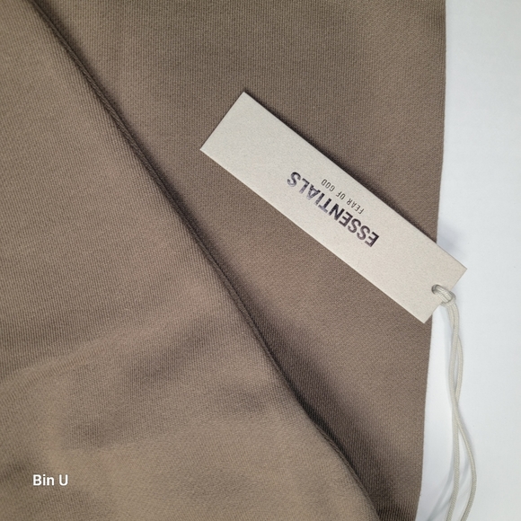 Essentials wood color loose fit crewneck sweater sweatshirt - Picture 6 of 8